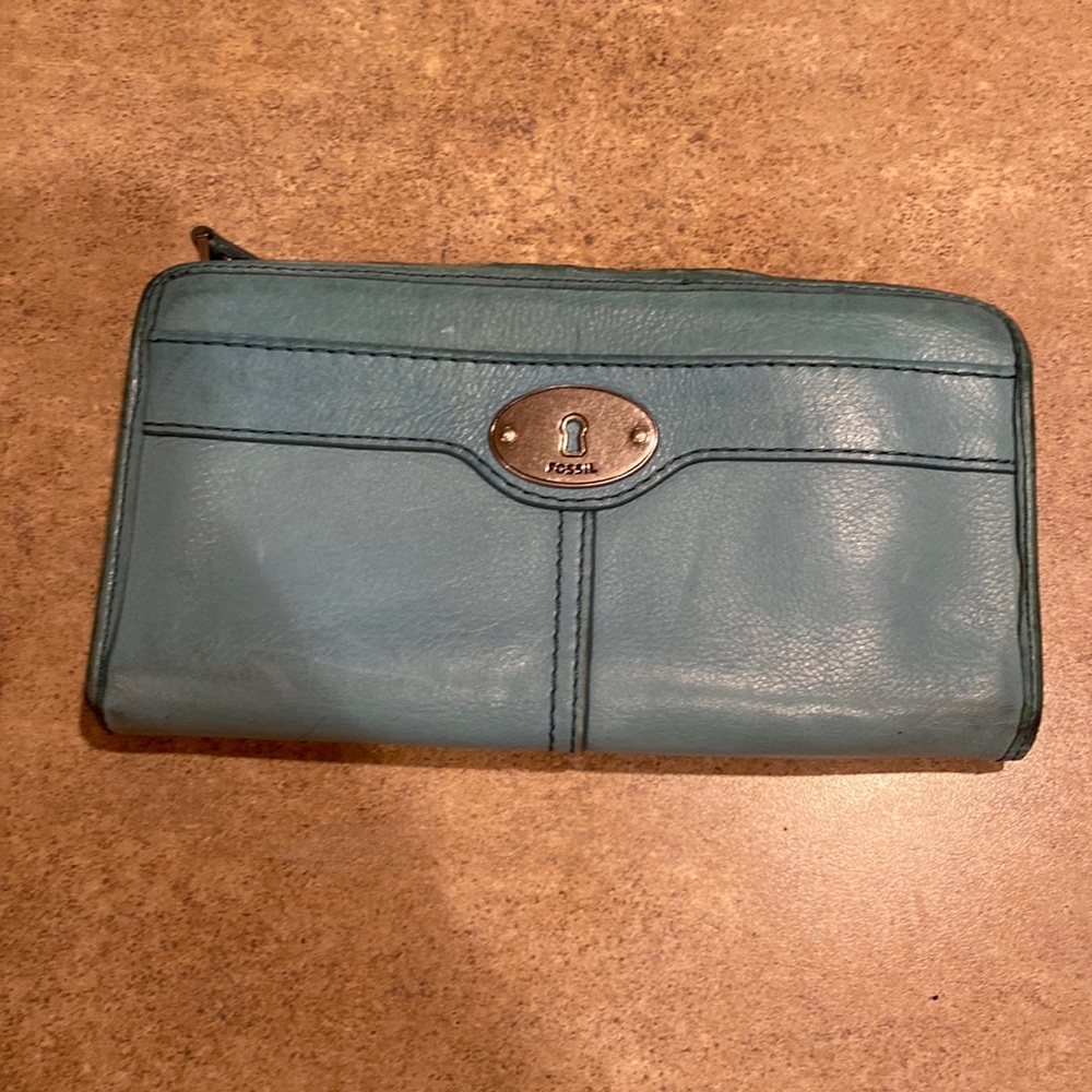 Womens Fossil wallet